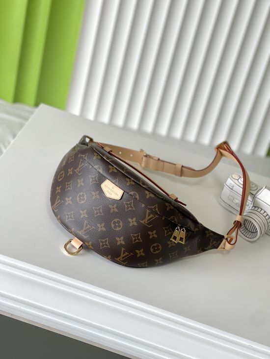 Louis Vuitton BUMBAG Monogram Waist Bag M43644