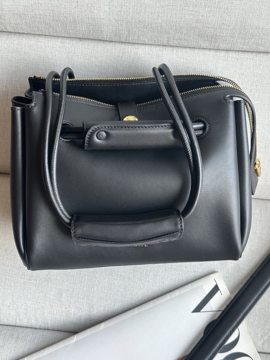 Loewe Madrid Soft Leather Tote with Anagram Pebble Closure 0256