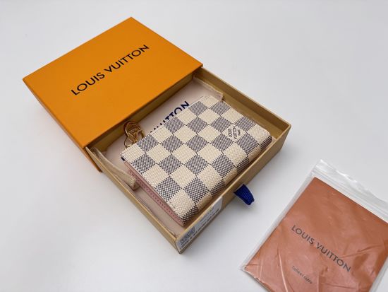 Louis Vuitton Portefeuille Lisa Compact Wallet N00133