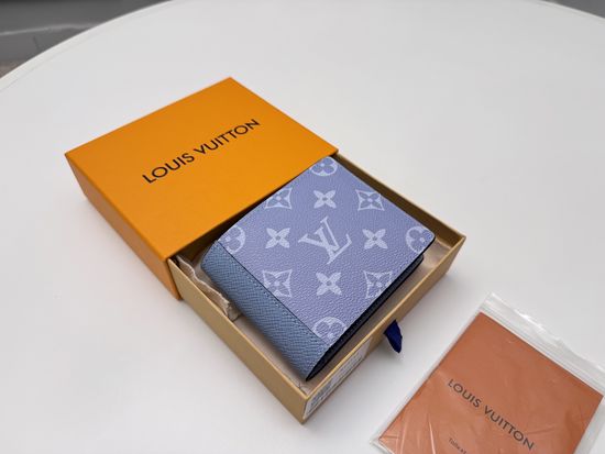 Louis Vuitton Tagarama Multiple Short Wallet M14111