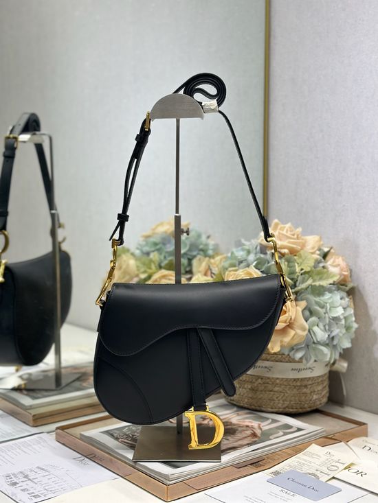 Christian Dior Soft Saddle Leather Bag 0466