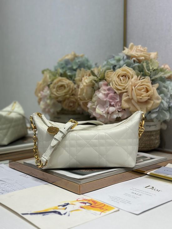 Christian Dior Christian Diorstar Hobo Lambskin Chain Handbag 3202