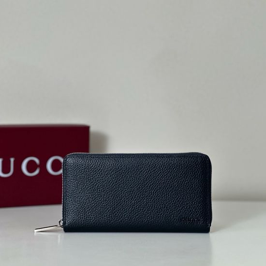 Gucci Leather Card Holder 817044