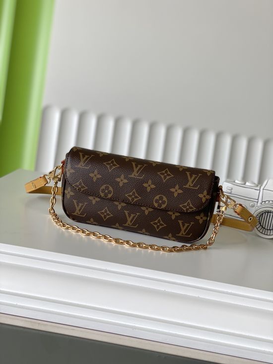 Louis Vuitton Chain Ivy Chain Crossbody Bag M81911