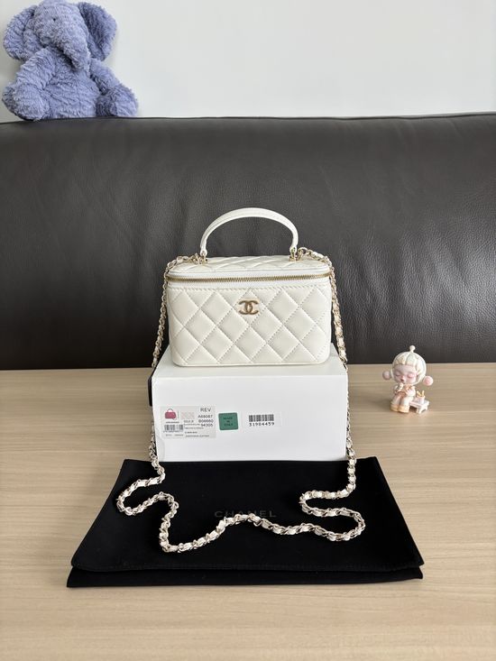 Chanel Classic Vanity Case with Chain A68087