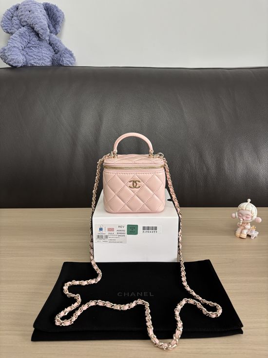 Chanel Classic Chain Handbag A68092
