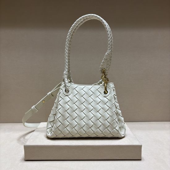 Bottega Veneta Andiamo Small Parachute Handbag 16404