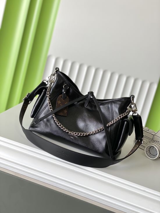 Louis Vuitton Carryall Leather Shopping Bag M24861