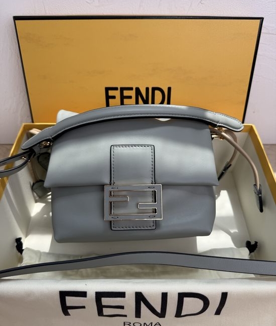 Fendi Mamma Baguette Small Green Bag 8832