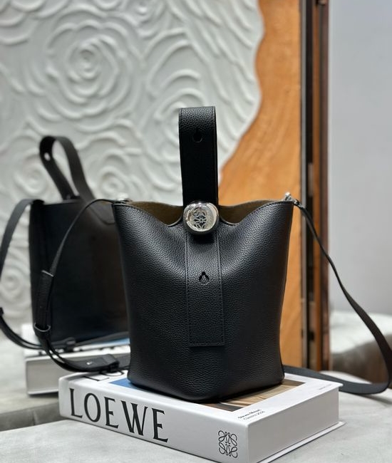 Loewe Pebble Bucket Mini Black Bag 262481
