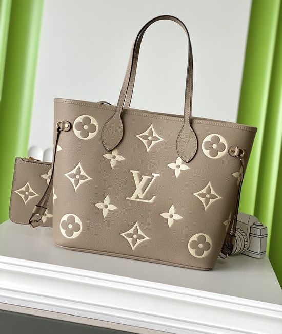 Louis Vuitton LV NEVERFULL Leather Tote Bag M45685
