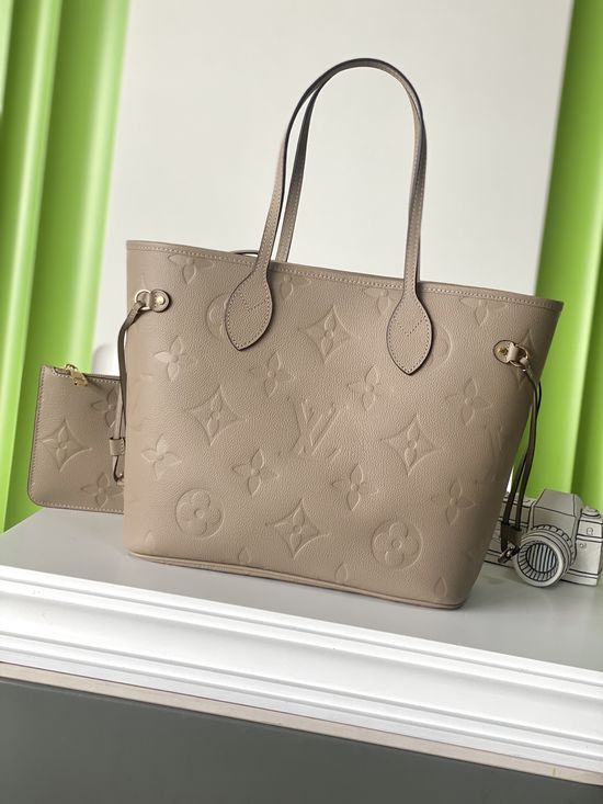 Louis Vuitton NEVERFULL Leather Tote M45686