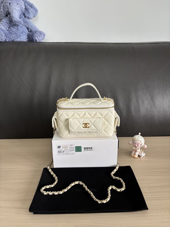 Chanel Pocket Box Bag Grained Calfskin A96023