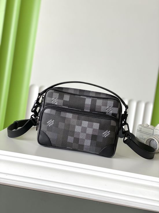 Louis Vuitton NIL Camouflage Damier Messenger Bag M14988