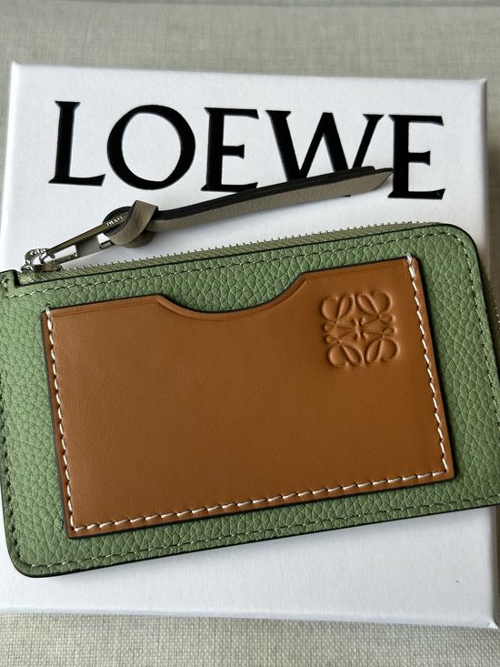 Loewe Rosemary Green Card Holder A01