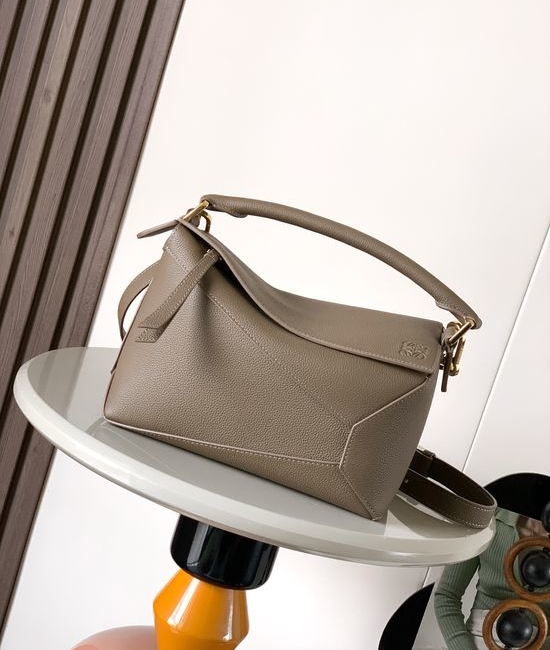 Loewe Puzzle Grained Leather Handbag 9311