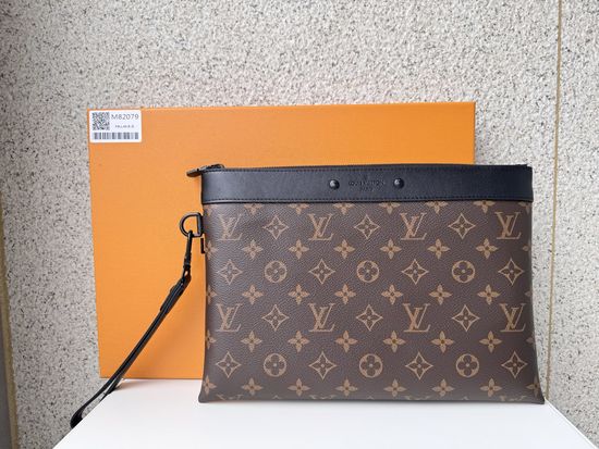 Louis Vuitton Monogram Eclipse Pochette To-Go Handbag M82079