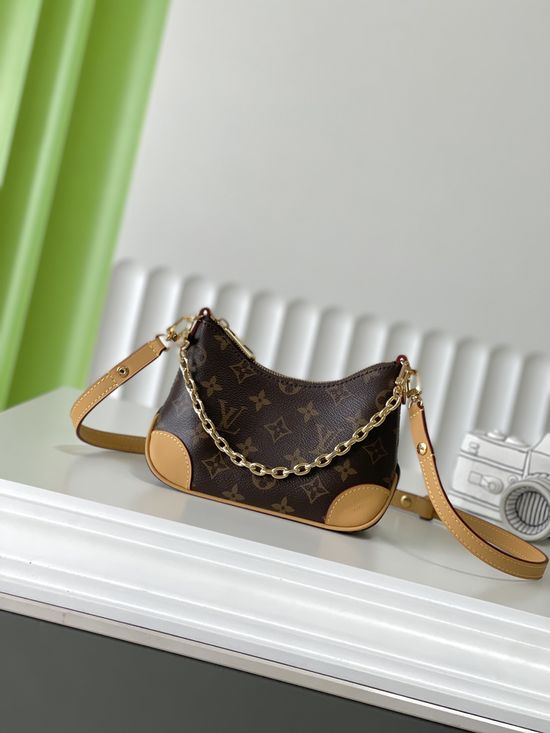 Louis Vuitton Nano Boulogne Hobo Bag M25519