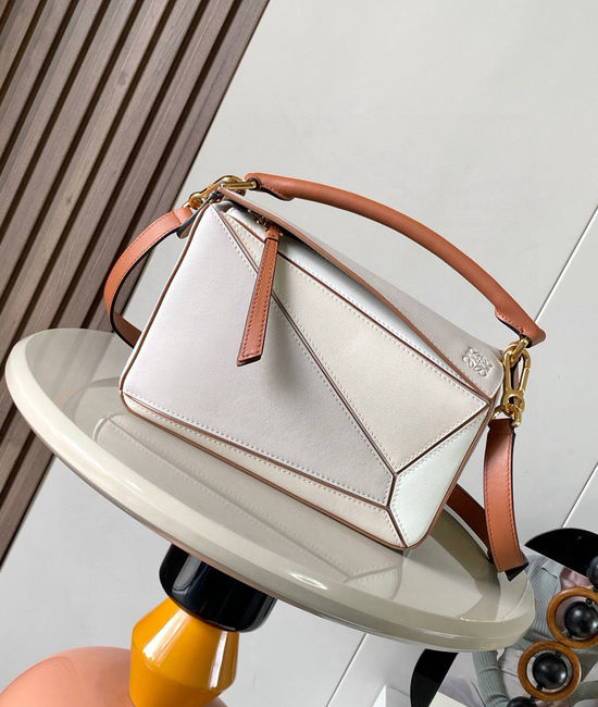 Loewe Puzzle Off-white Spliced Leather Handbag 9005