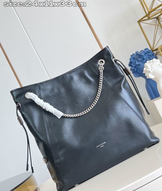 Louis Vuitton LV Off Duty Vibe Series Handbag M25545