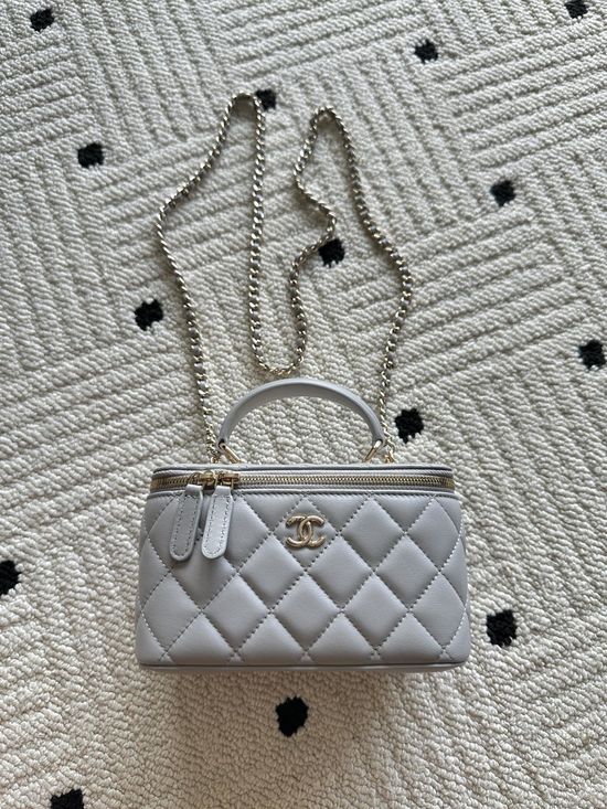Chanel Classic Lambskin Shoulder Bag AP4272