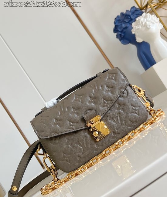 Louis Vuitton LV Pochette Metis East West Bag 10055