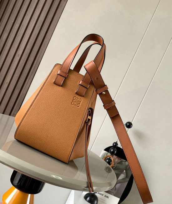 Loewe Hammock Leather Shoulder Bag 9002