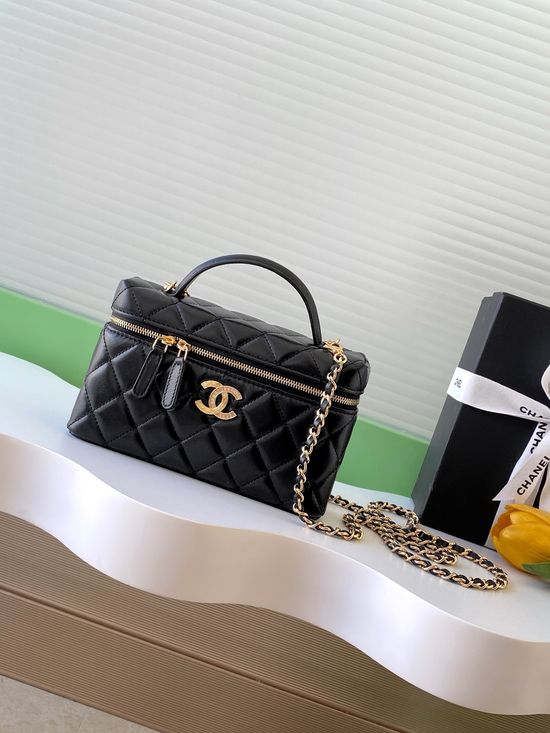 Chanel Vanity Case Detachable Strap AP4904