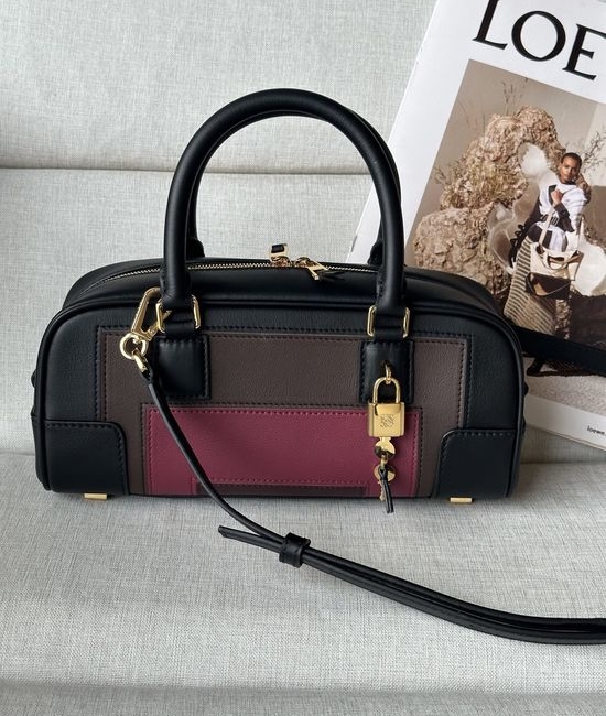 Loewe Amazona 23 Nappa Leather Bag 207-1
