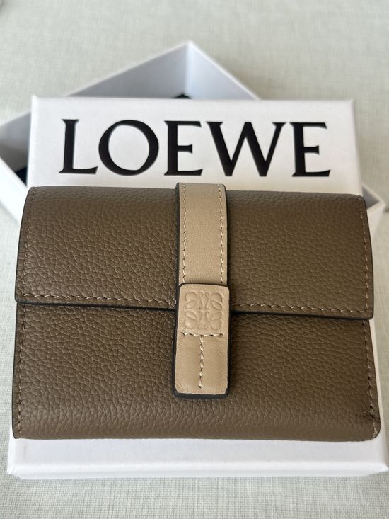 Loewe Small Vertical Grain Leather Wallet 1902