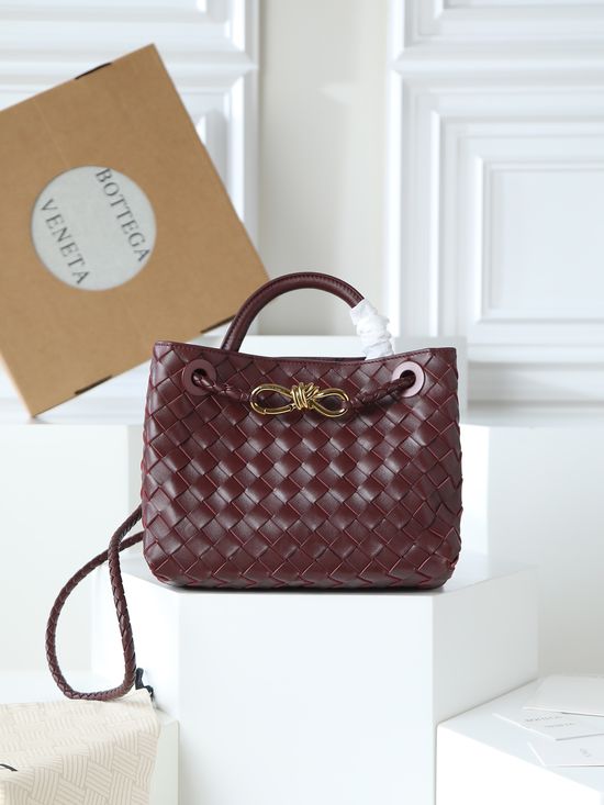 Bottega Veneta Andiamo Classic Woven Bag 766014
