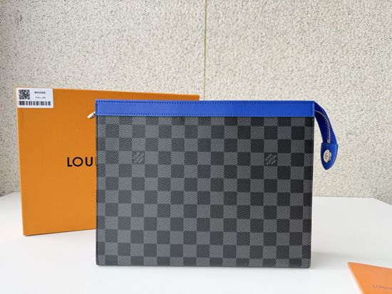 Louis Vuitton Pochette Voyage MM Damier Graphite Canvas M00088