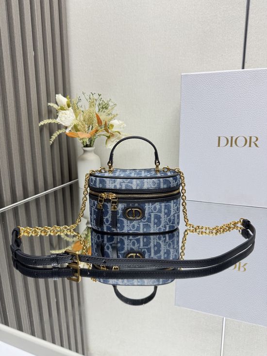 Christian Dior 30 Montaigne Mini Vanity Bag 0820