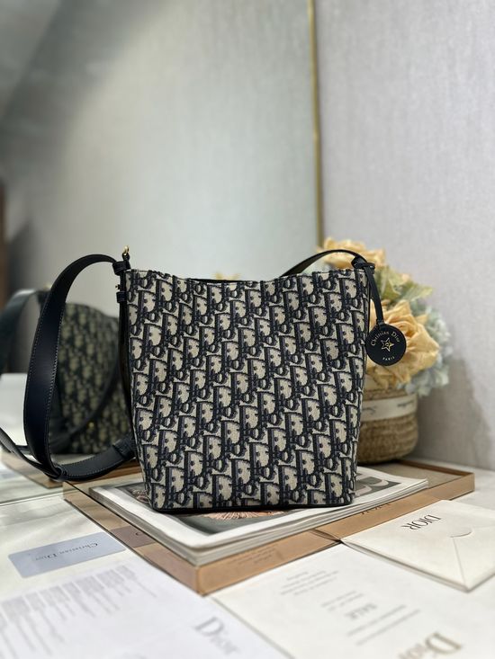 Christian Dior Christian Diorstar Bucket Bag 2854