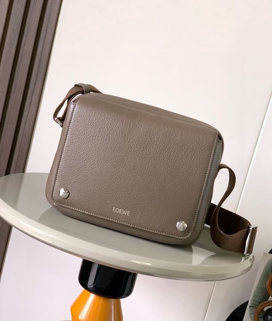 Loewe Pebble Moss Green Grain Leather Messenger Bag 9094