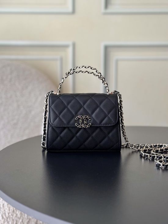 Chanel Kelly Handle Bag Versatile Carry Options 96148