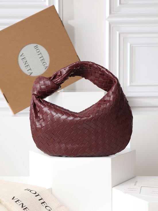 Bottega Veneta Jodie Structured Durable Handbag 690225