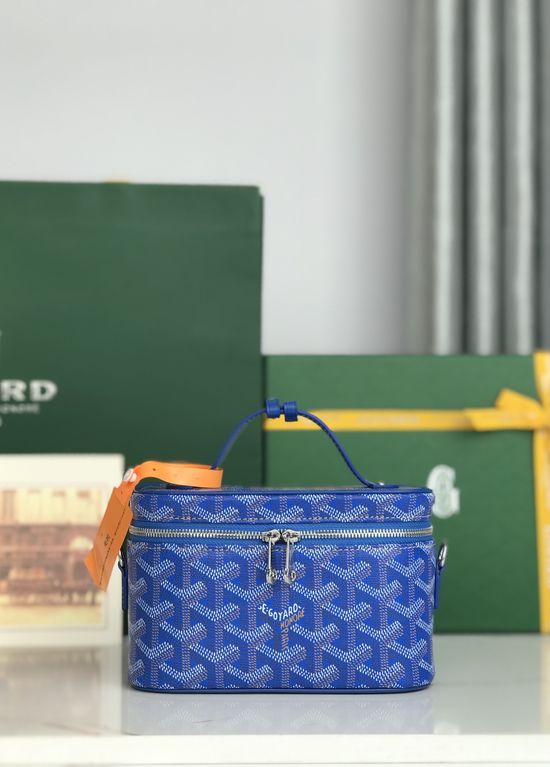 Goyard MUSE Mini Cosmetic Bag Detachable Strap 020253-1
