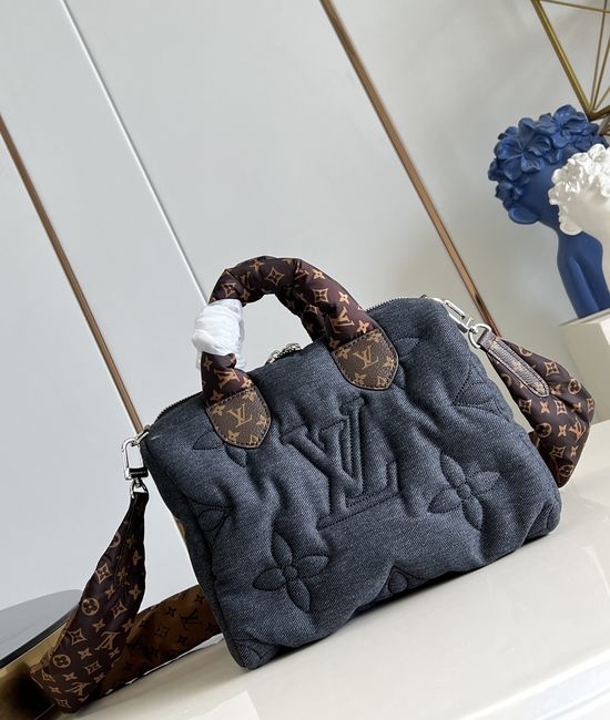 Louis Vuitton LV Ski Speedy Bandoulière Nylon Handbag M26956