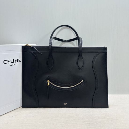 Celine Luggage Black Handbag 123963