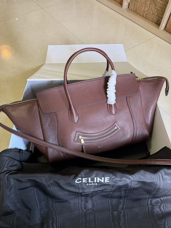 Celine Luggage Classic Leather Handbag 123693