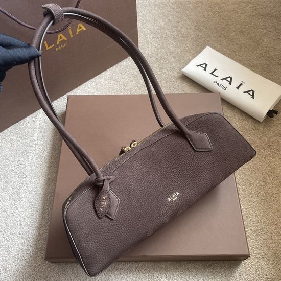 Alaia Le Teckel Shoulder Bag 115489