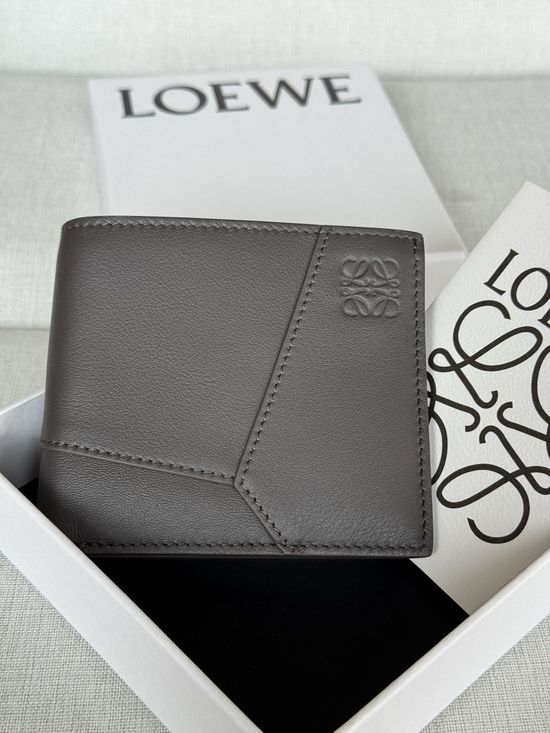 Loewe Puzzle Classic Calfskin Bifold Wallet X4b