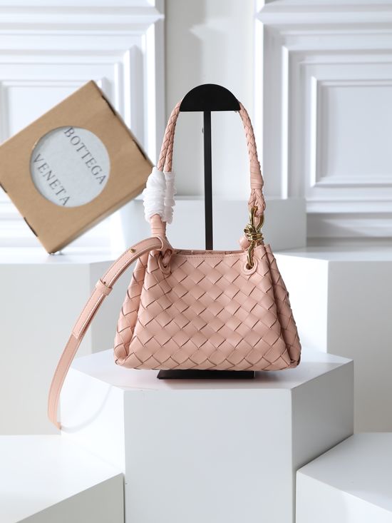Bottega Veneta Andiamo Parachute Handbag 796569