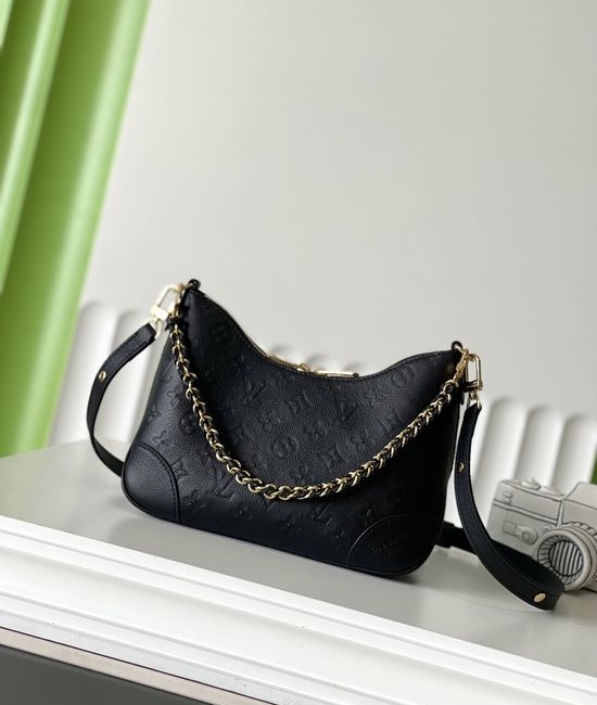 Louis Vuitton LV BOULOGNE Leather Shoulder Bag M12930