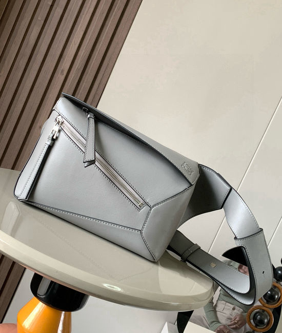 Loewe Puzzle Classic Calfskin Small Waist Bag 9114