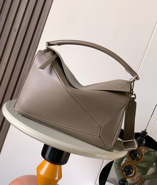 Loewe Puzzle Leather Handbag 9095