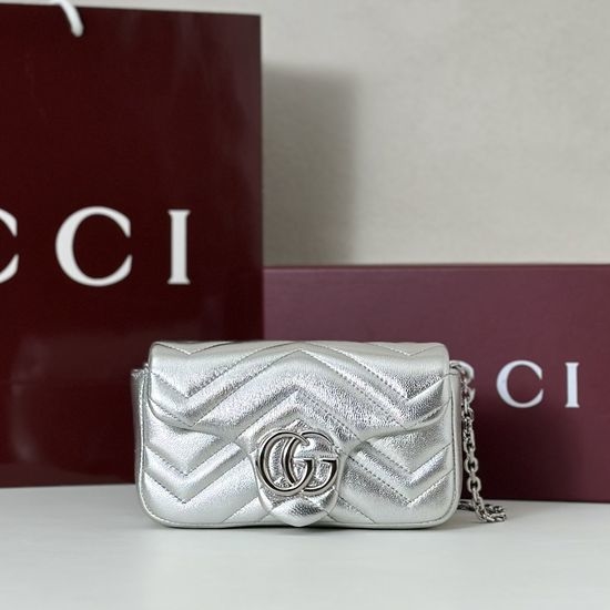 Gucci Classic Metallic Silver Handbag 841290