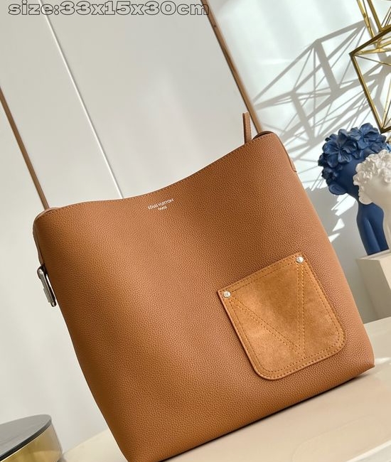 Louis Vuitton LV Verso Hobo Handbag M26745