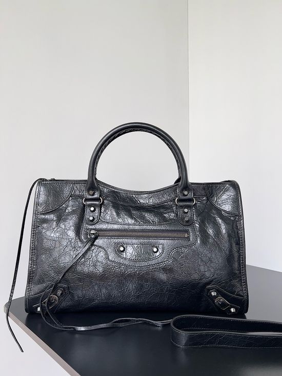 Balenciaga Le City Elegant Shoulder Bag with Black Studs 823058